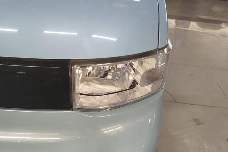 Used Wuling Hongguang MINIEV 2022 Zizai Version Lithium Iron Phosphate Left Front Headlight