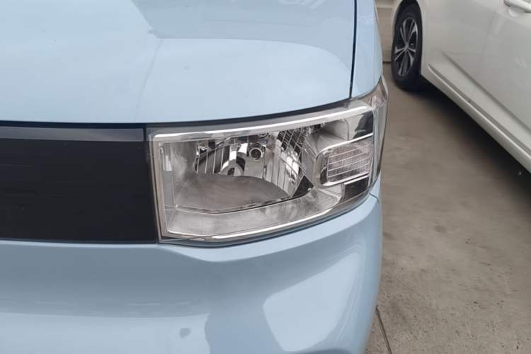 Used Wuling Hongguang MINIEV 2022 Zizai Version Lithium Iron Phosphate Left Front Headlight