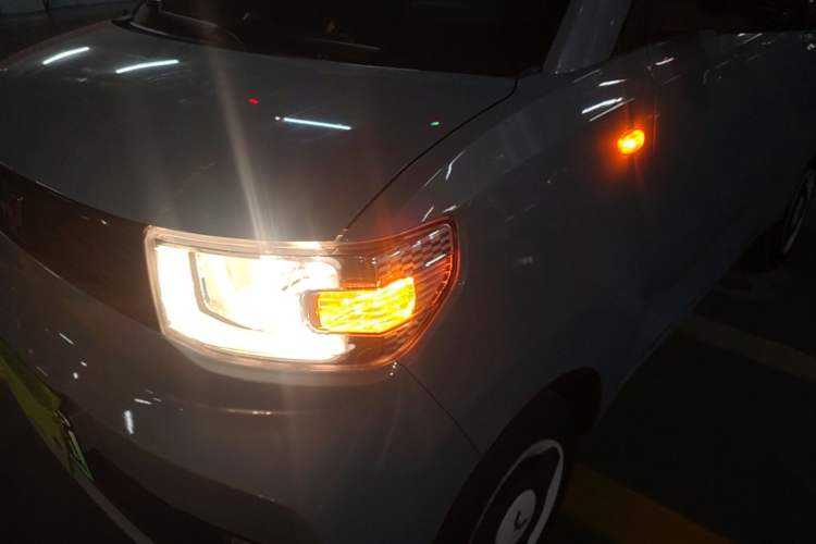 Used Wuling Hongguang MINIEV 2022 Easy Version Lithium Iron Phosphate Left Front Headlight