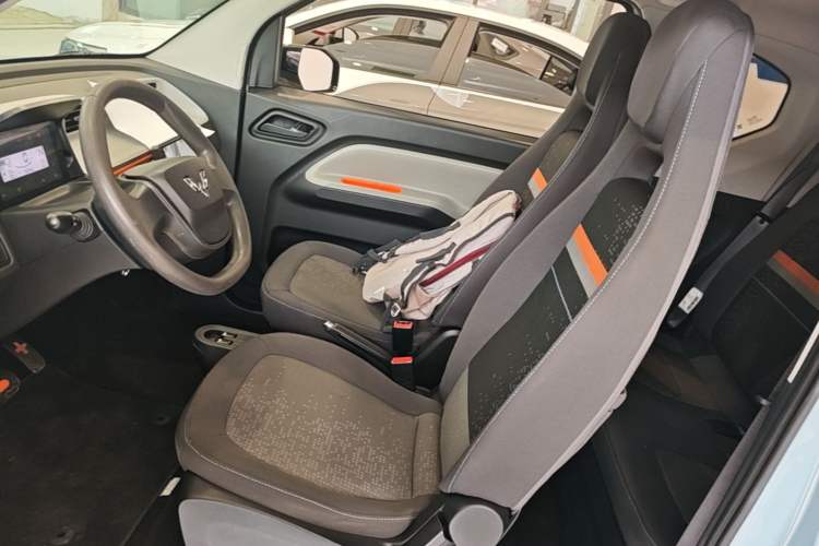 Used Wuling Hongguang MINIEV 2022 Zizai Version Lithium Iron Phosphate Left Front Seat