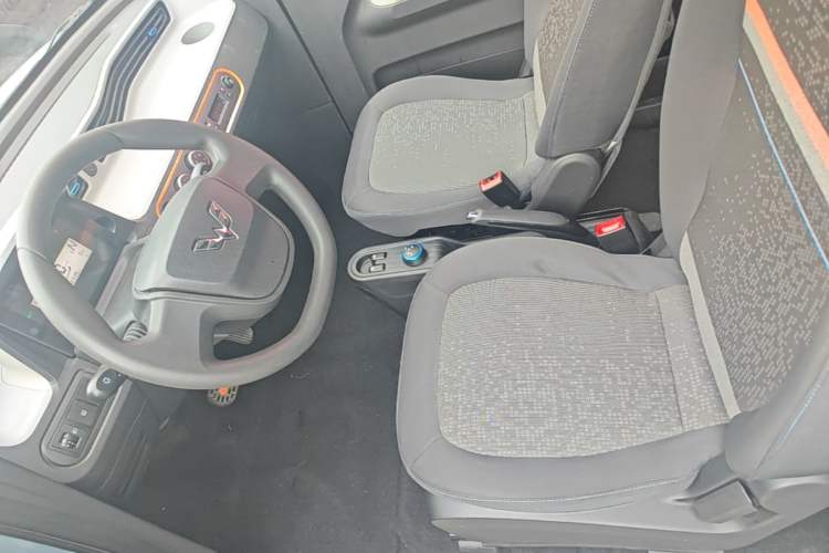Used Wuling Hongguang MINIEV 2022 Easy Version Lithium-NMC Left Front Seat