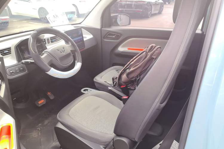 Used Wuling Hongguang MINIEV 2022 Zizai Version Lithium Iron Phosphate Left Front Seat