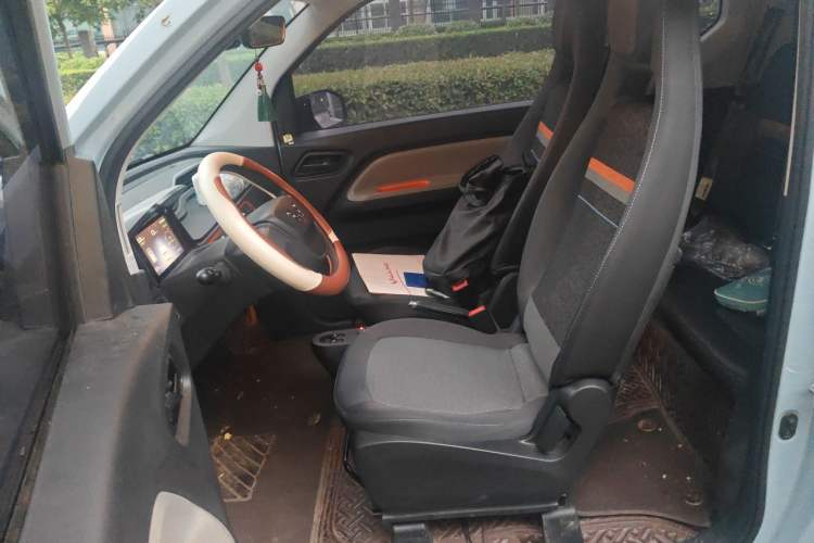 Used Wuling Hongguang MINIEV 2022 Zizai Version Lithium Iron Phosphate Left Front Seat