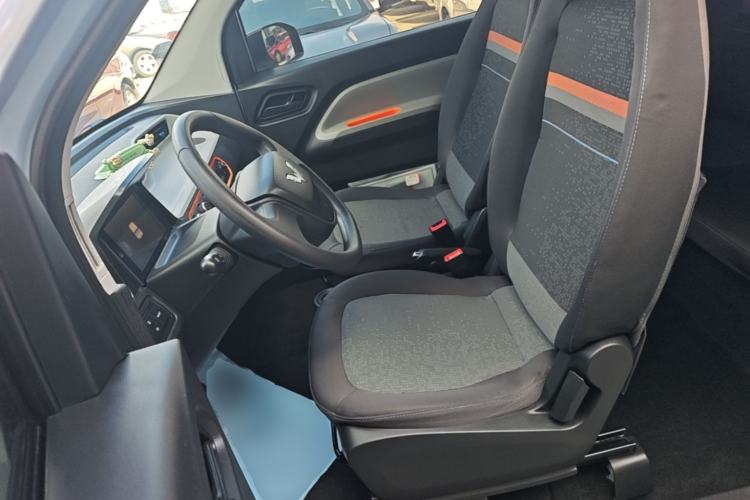Used Wuling Hongguang MINIEV 2022 Zizai Version Lithium Iron Phosphate Left Front Seat