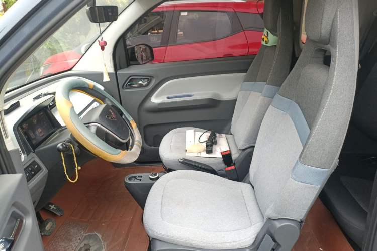 Used Wuling Hongguang MINIEV 2022 Macaron Premium Model – Lithium Iron Phosphate Left Front Seat