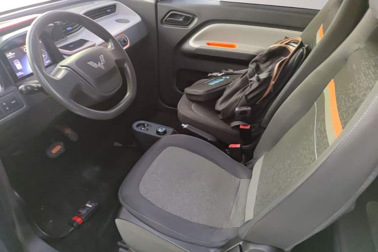 Used Wuling Hongguang MINIEV 2022 Enjoy Edition Lithium-Ion Battery Left Front Seat