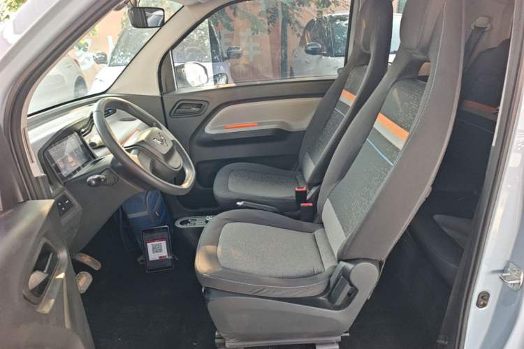 Used Wuling Hongguang MINIEV 2022 Zizai Version Lithium Iron Phosphate Left Front Seat