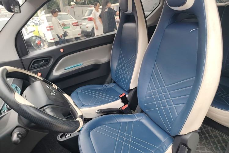 Used Wuling Hongguang MINIEV 2022 Zizai Version Lithium Iron Phosphate Left Front Seat