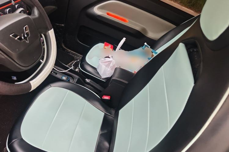 Used Wuling Hongguang MINIEV 2022 Macaron Premium Model – Lithium Iron Phosphate Left Front Seat