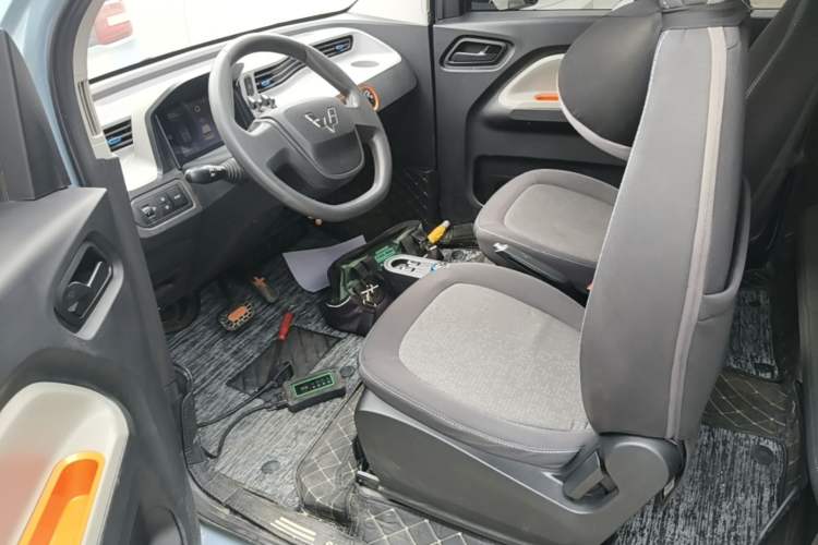 Used Wuling Hongguang MINIEV 2022 Enjoy Edition Lithium-Ion Battery Left Front Seat