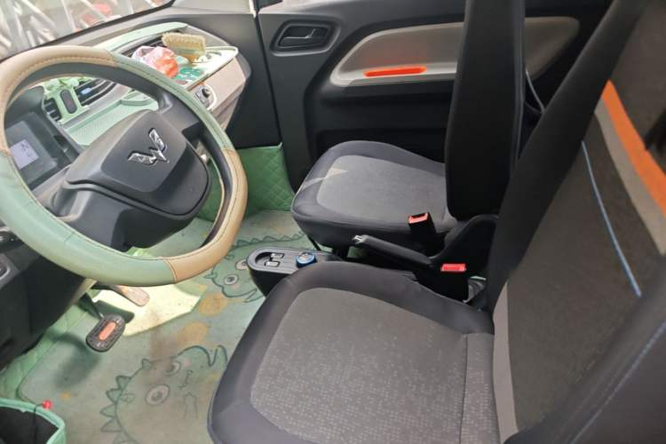 Used Wuling Hongguang MINIEV 2022 Easy Version Lithium Iron Phosphate Left Front Seat