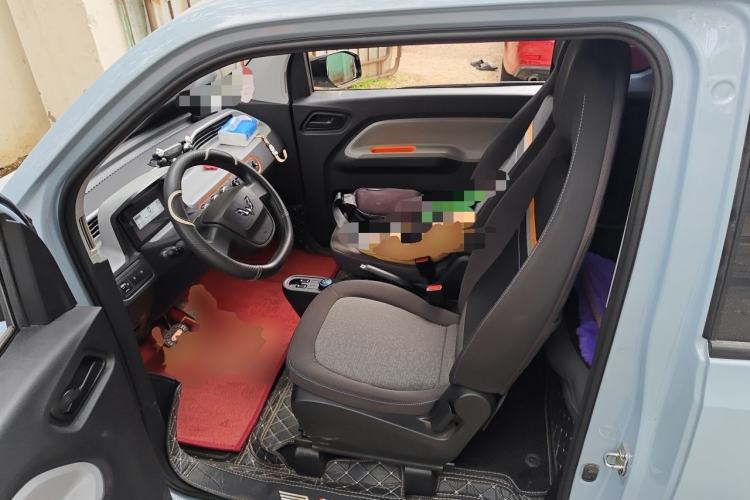 Used Wuling Hongguang MINIEV 2022 Macaron Fashion Model Lithium Iron Phosphate Left Front Seat