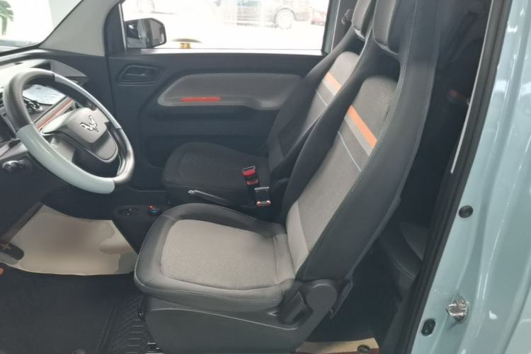 Used Wuling Hongguang MINIEV 2022 Easy Version Lithium Iron Phosphate Left Front Seat