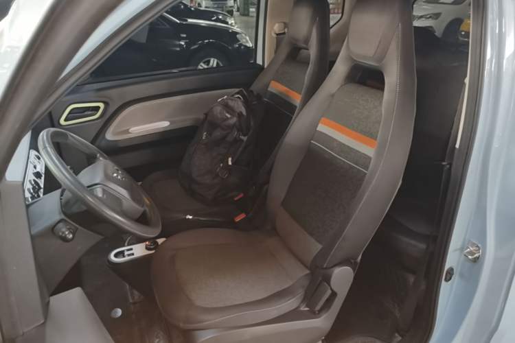 Used Wuling Hongguang MINIEV 2022 Zizai Version Lithium Iron Phosphate Left Front Seat