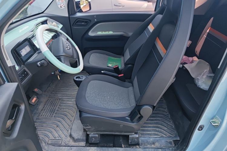 Used Wuling Hongguang MINIEV 2022 Easy Version Lithium Iron Phosphate Left Front Seat