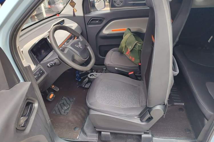 Used Wuling Hongguang MINIEV 2022 Macaron Premium Model – Lithium Iron Phosphate Left Front Seat