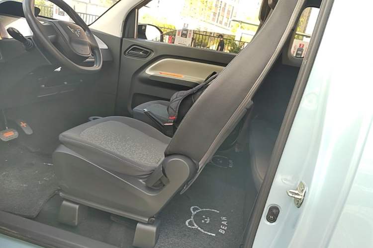 Used Wuling Hongguang MINIEV 2022 Enjoy Edition Lithium-Ion Battery Left Front Seat
