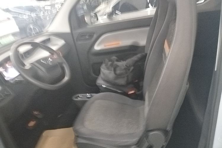Used Wuling Hongguang MINIEV 2022 Zizai Version Lithium Iron Phosphate Left Front Seat