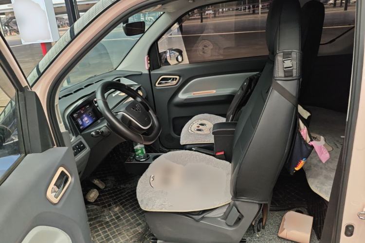Used Wuling Hongguang MINIEV 2022 Macaron Premium Model – Lithium Ternary Battery Left Front Seat