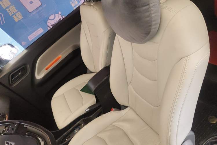 Used Wuling Hongguang MINIEV 2022 Zizai Version Lithium Iron Phosphate Left Front Seat