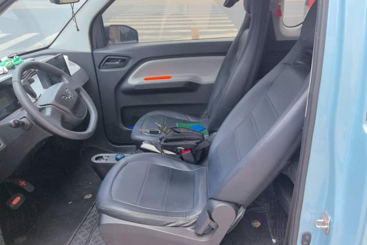 Used Wuling Hongguang MINIEV 2022 Easy Version Lithium Iron Phosphate Left Front Seat