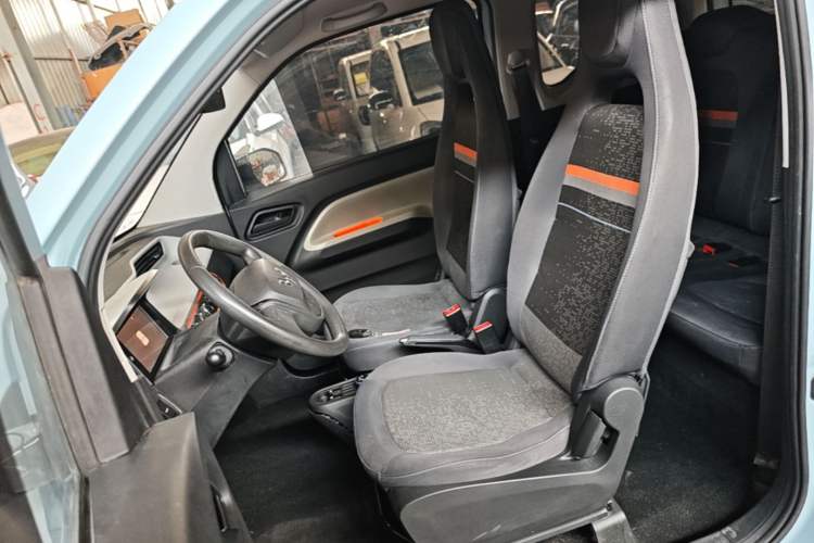 Used Wuling Hongguang MINIEV 2022 Zizai Version Lithium Iron Phosphate Left Front Seat