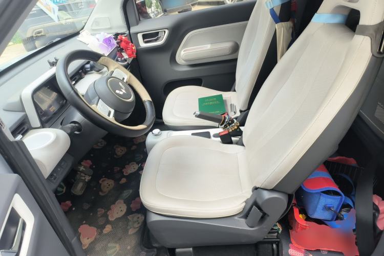 Used Wuling Hongguang MINIEV 2022 Convertible Model Left Front Seat