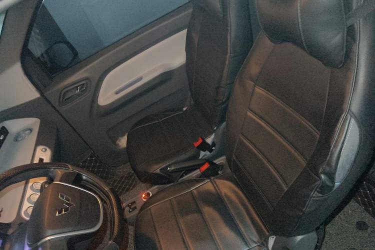 Used Wuling Hongguang MINIEV 2022 Macaron Premium Model – Lithium Iron Phosphate Left Front Seat