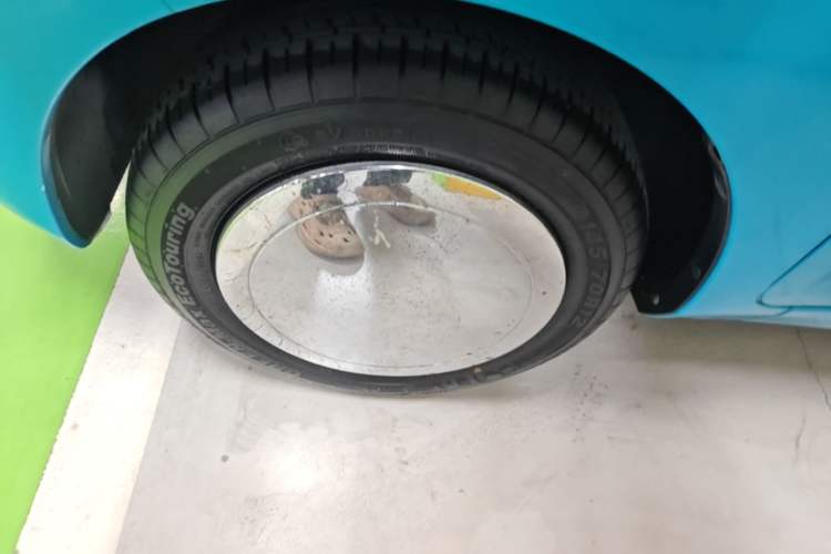 Used Wuling Hongguang MINIEV 2022 Zizai Version Lithium Iron Phosphate Left Front Wheel Hub