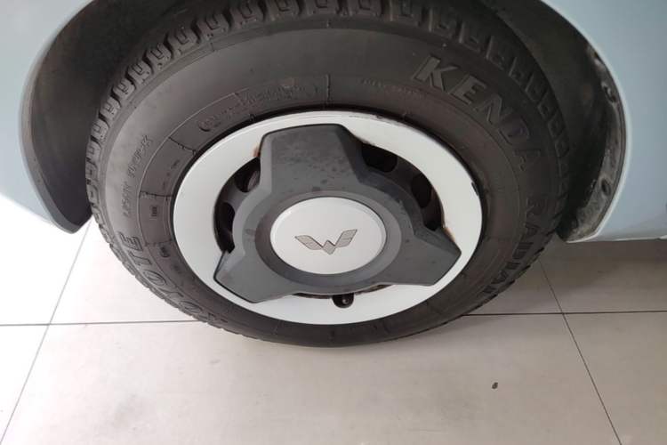 Used Wuling Hongguang MINIEV 2022 Enjoy Edition Lithium-Ion Battery Left Front Wheel Hub