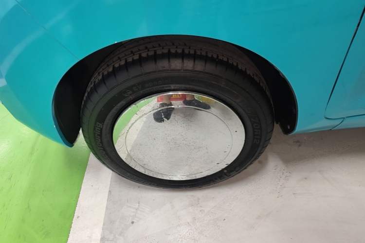 Used Wuling Hongguang MINIEV 2022 Zizai Version Lithium Iron Phosphate Left Front Wheel Hub