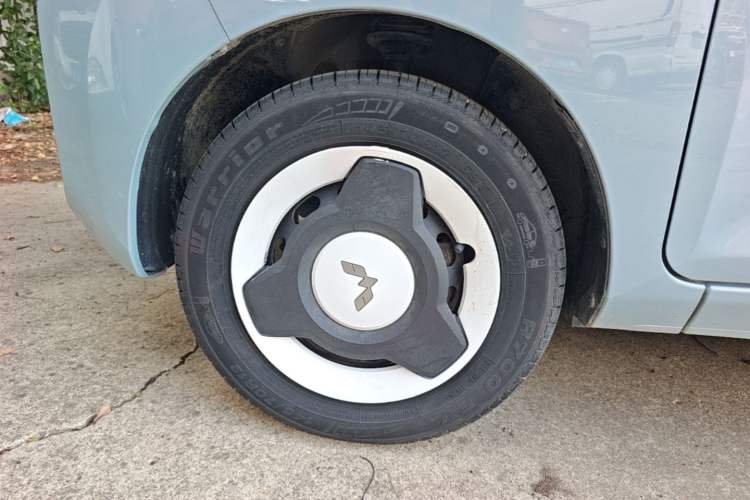 Used Wuling Hongguang MINIEV 2022 Enjoy Edition Lithium Iron Phosphate Left Front Wheel Hub