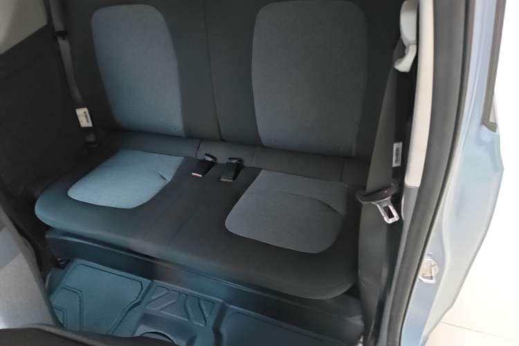 Used Wuling Hongguang MINIEV 2022 Macaron Premium Model – Lithium Iron Phosphate Left Rear Seat