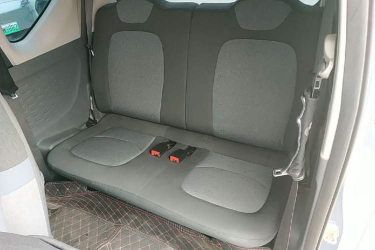 Used Wuling Hongguang MINIEV 2022 Macaron Premium Model – Lithium Iron Phosphate Left Rear Seat