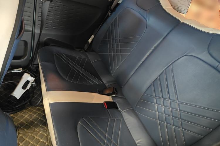 Used Wuling Hongguang MINIEV 2022 Zizai Version Lithium Iron Phosphate Left Rear Seat