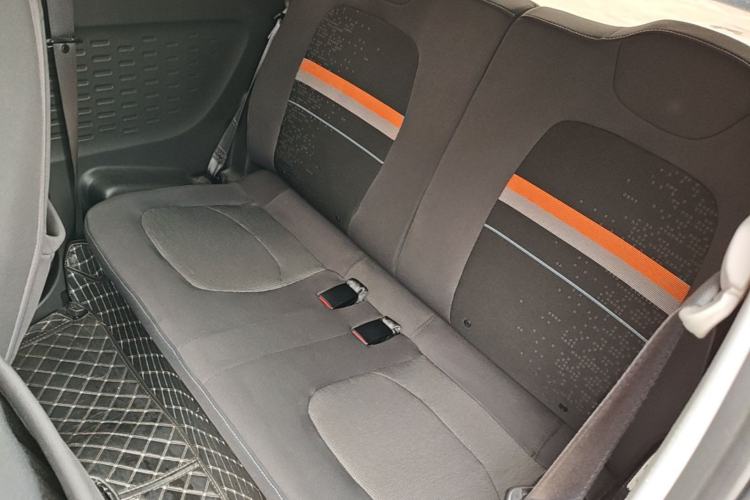 Used Wuling Hongguang MINIEV 2022 Macaron Fashion Edition Lithium-Nickel-Cobalt-Alpha-oxide Left Rear Seat