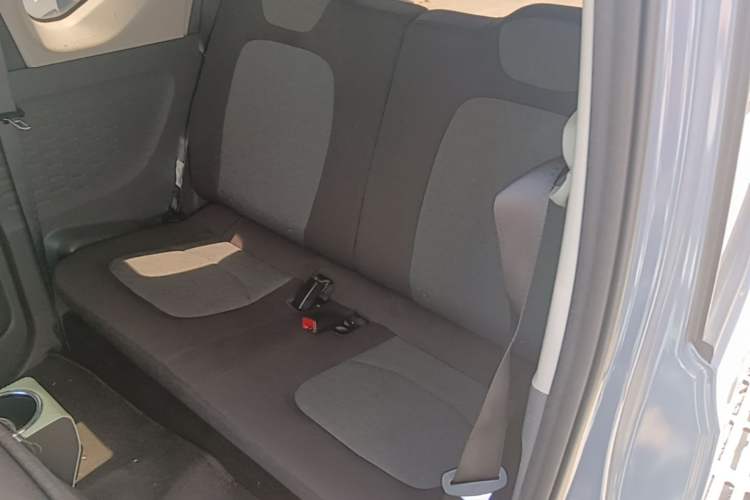 Used Wuling Hongguang MINIEV 2022 Macaron Fashion Edition Lithium-Nickel-Cobalt-Alpha-oxide Left Rear Seat