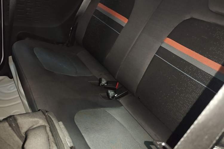 Used Wuling Hongguang MINIEV 2022 Zizai Version Lithium Iron Phosphate Left Rear Seat