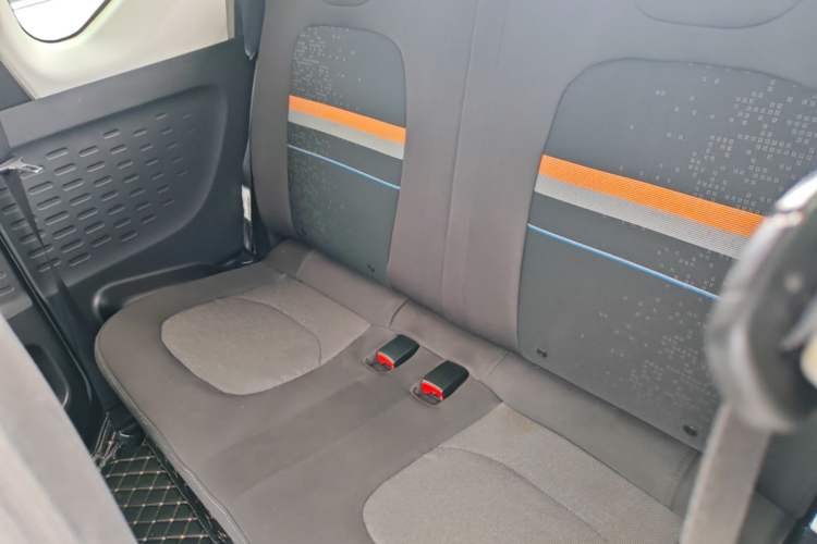 Used Wuling Hongguang MINIEV 2022 Zizai Version Lithium Iron Phosphate Left Rear Seat