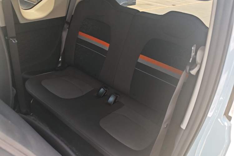 Used Wuling Hongguang MINIEV 2022 Easy Version Lithium Iron Phosphate Left Rear Seat