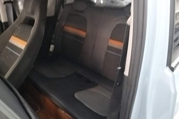 Used Wuling Hongguang MINIEV 2022 Easy Version Lithium Iron Phosphate Left Rear Seat