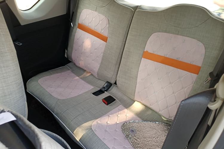 Used Wuling Hongguang MINIEV 2022 Zizai Version Lithium Iron Phosphate Left Rear Seat