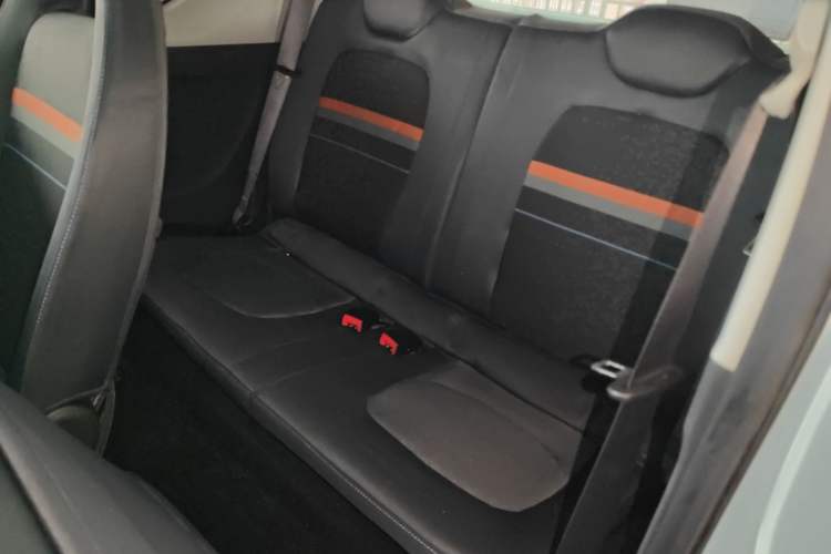 Used Wuling Hongguang MINIEV 2022 Zizai Version Lithium Iron Phosphate Left Rear Seat