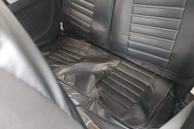 Used Wuling Hongguang MINIEV 2022 Zizai Version Lithium Iron Phosphate Left Rear Seat