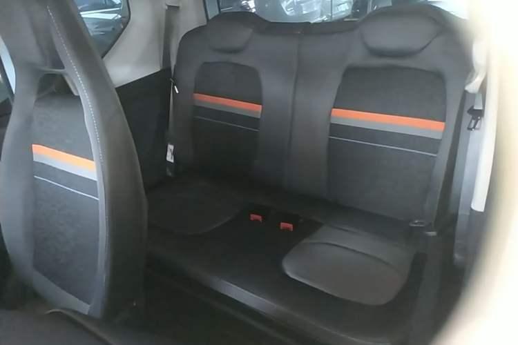 Used Wuling Hongguang MINIEV 2022 Enjoy Edition Lithium Iron Phosphate Left Rear Seat