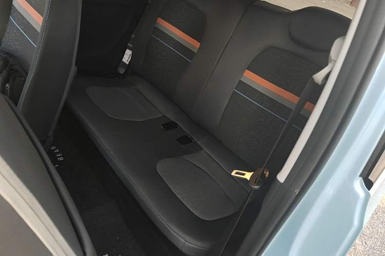 Used Wuling Hongguang MINIEV 2022 Enjoy Edition Lithium-Ion Battery Left Rear Seat