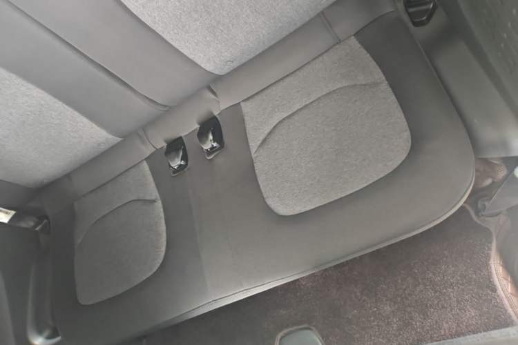 Used Wuling Hongguang MINIEV 2022 Macaron Premium Model – Lithium Iron Phosphate Left Rear Seat
