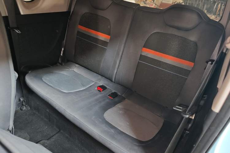Used Wuling Hongguang MINIEV 2022 Zizai Version Lithium Iron Phosphate Left Rear Seat