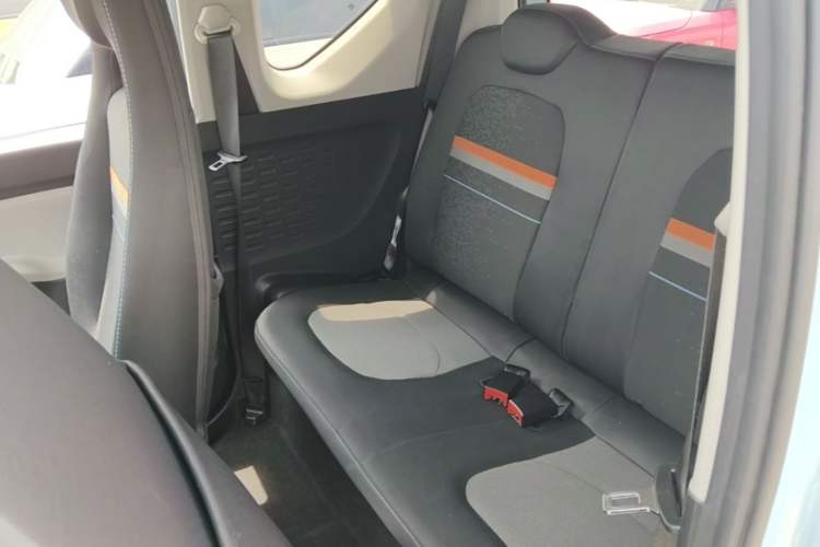 Used Wuling Hongguang MINIEV 2022 Easy Version Lithium Iron Phosphate Left Rear Seat