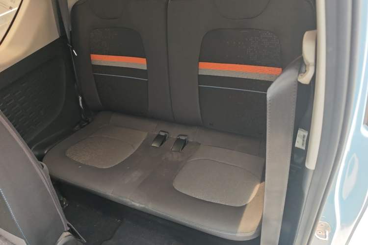 Used Wuling Hongguang MINIEV 2022 Easy Version Lithium Iron Phosphate Left Rear Seat